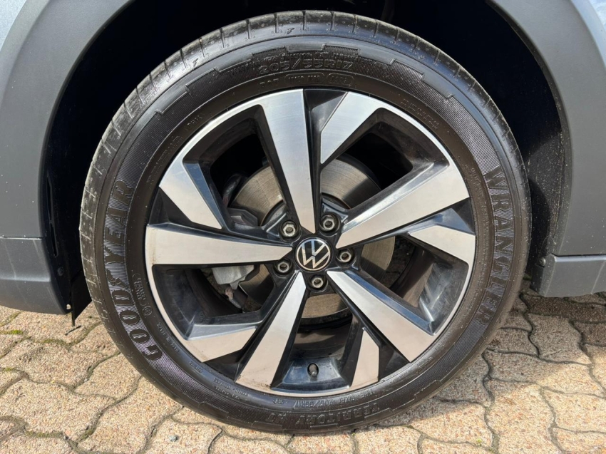 volkswagen nivus 1.0 200 tsi total flex highline automatico 5p 2023