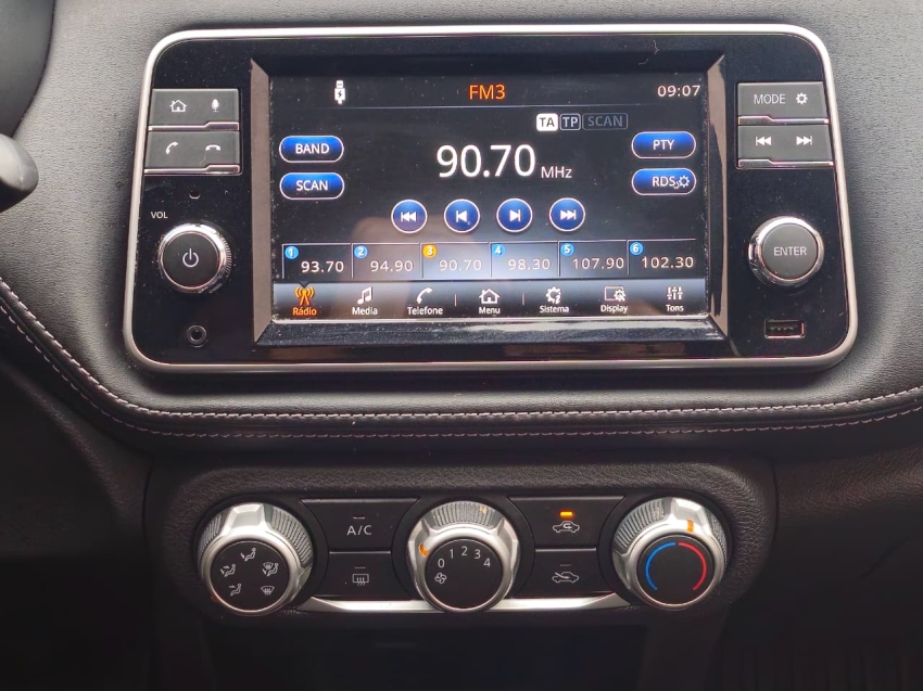 nissan kicks 1.6 16v flexstart sv 4p xtronic flex 5p automatico 2019