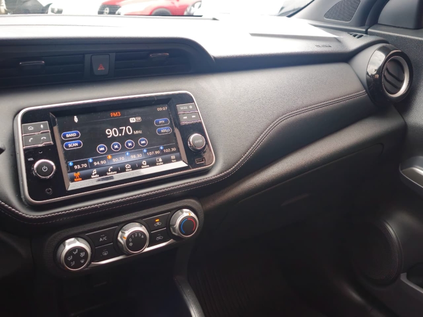 nissan kicks 1.6 16v flexstart sv 4p xtronic flex 5p automatico 2019