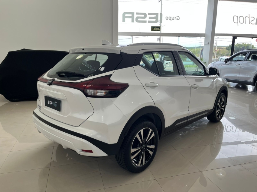 nissan kicks play 1.6 16v flexstart advance plus xtronic 1.5 flex 4p automatico 2025