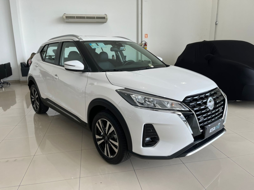 nissan kicks play 1.6 16v flexstart advance plus xtronic 1.5 flex 4p automatico 2025