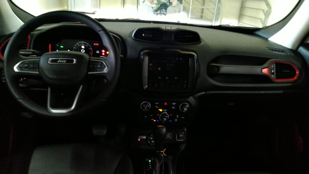 jeep renegade 1.3 t270 turbo flex trailhawk 4x4 at9 4p automatico 2025