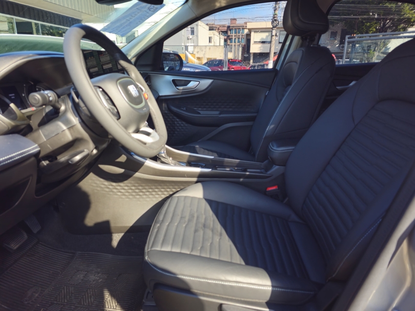 fiat fastback 1.0 turbo 200 hybrid audace cvt 1.1 hibrido 4p automatico 2025