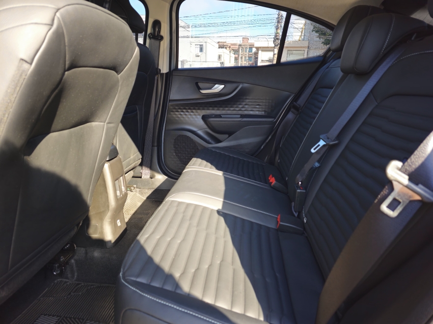fiat fastback 1.0 turbo 200 hybrid audace cvt 1.1 hibrido 4p automatico 2025