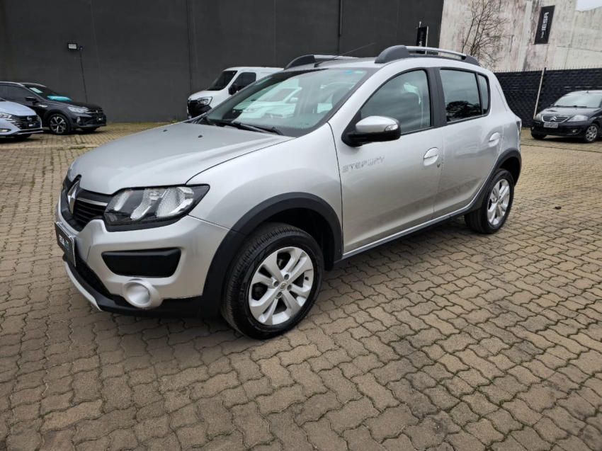 renault sandero 1.6 stepway 8v flex 4p manual 2017