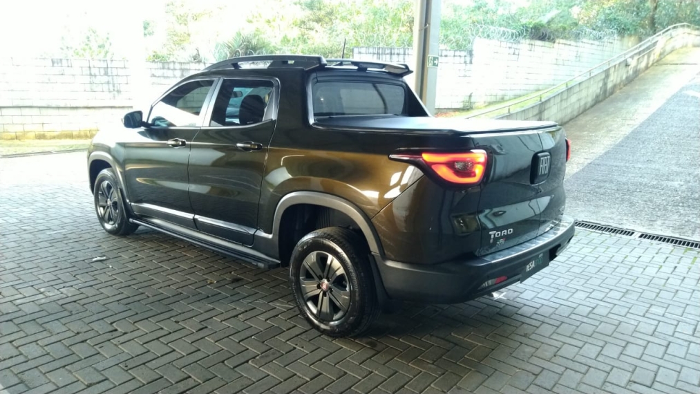 fiat toro 1.8 16v evo flex freedom at6 4p automatico 2019