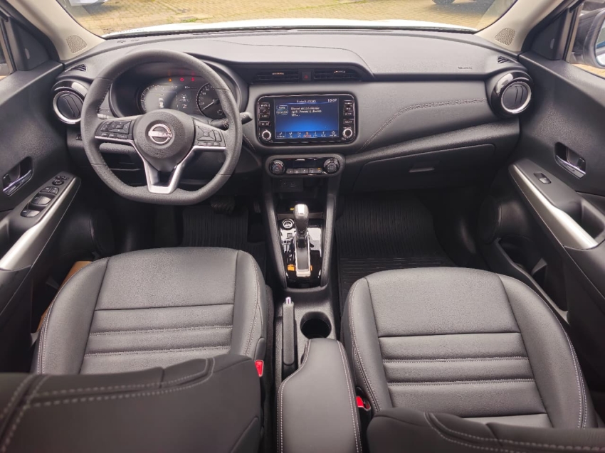 nissan kicks 1.6 16v flexstart exclusive xtronic flex 5p automatico 2024