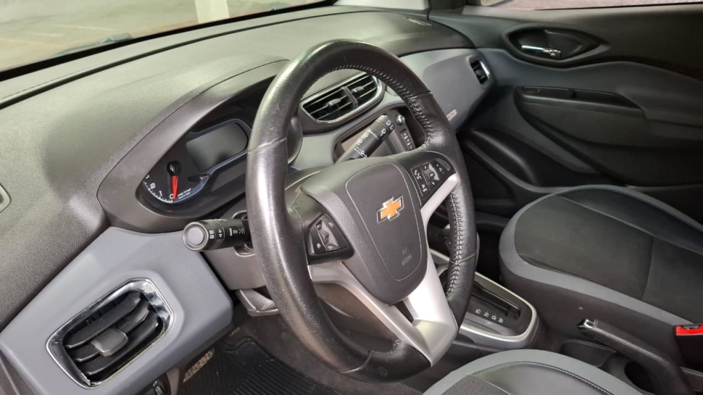 chevrolet onix 1.4 mpfi activ 8v flex 4p manual automatico 2019