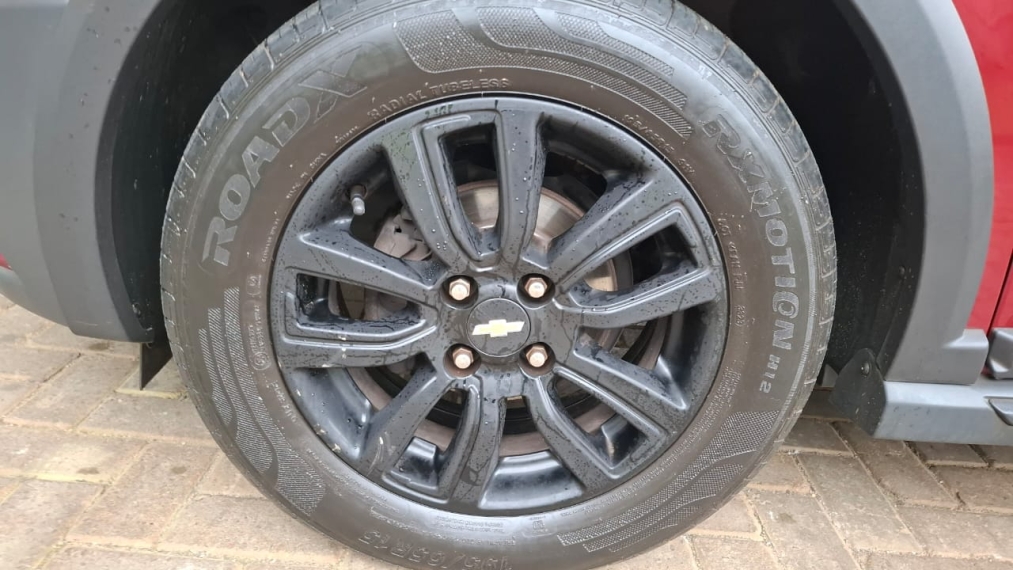 chevrolet onix 1.4 mpfi activ 8v flex 4p manual automatico 2019