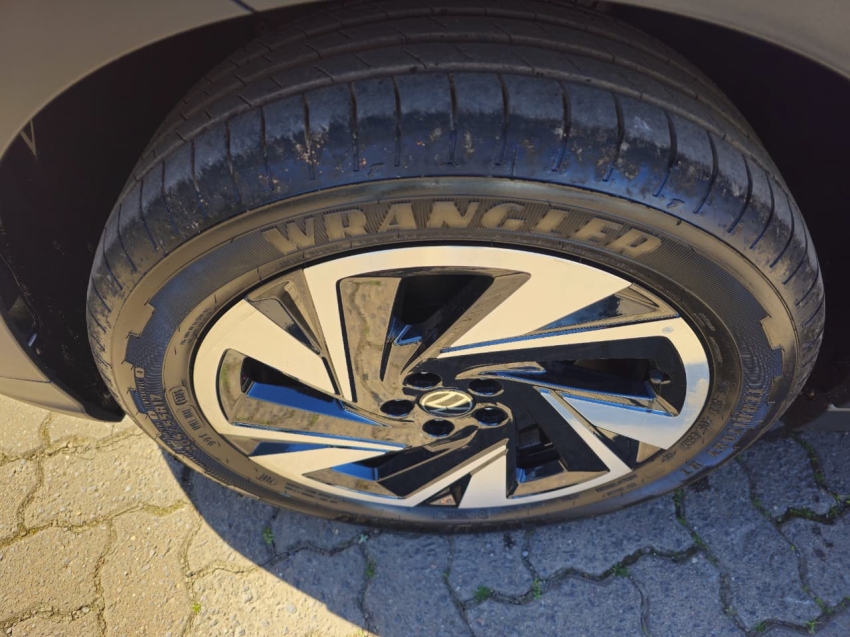 volkswagen nivus 1.0 200 tsi total flex highline automatico 4p 2026