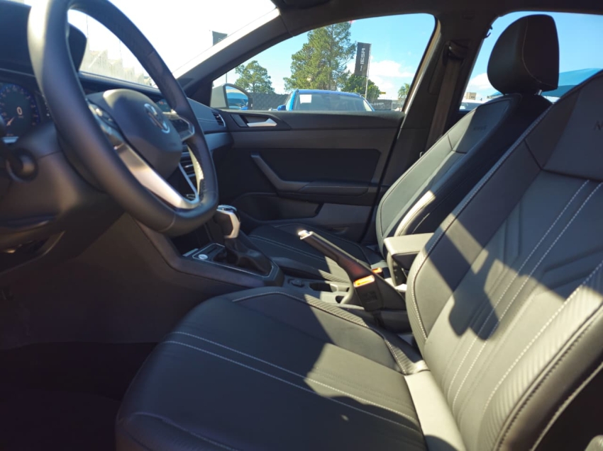 volkswagen nivus 1.0 200 tsi total flex highline automatico 4p 2026