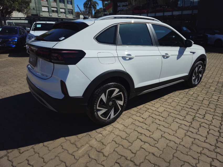 volkswagen nivus 1.0 200 tsi total flex highline automatico 4p 2026