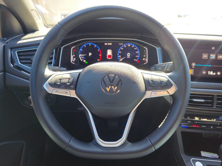 volkswagen nivus 1.0 200 tsi total flex highline automatico 4p 2026