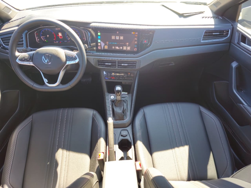 volkswagen nivus 1.0 200 tsi total flex highline automatico 4p 2026