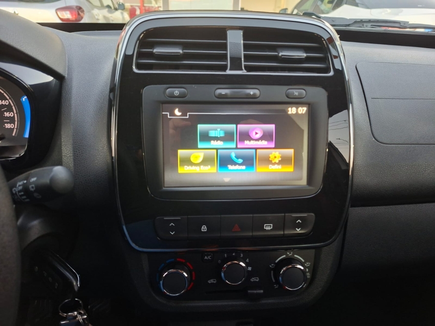 renault kwid 1.0 12v sce flex outsider manual 4p 2022