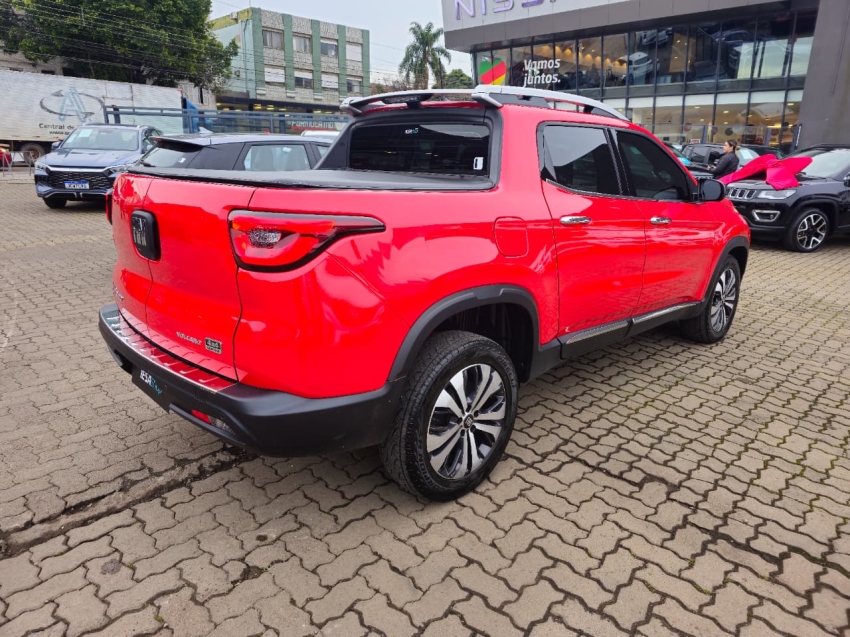 fiat toro 2.0 16v turbo diesel volcano 4wd at9 4p automatico 2025