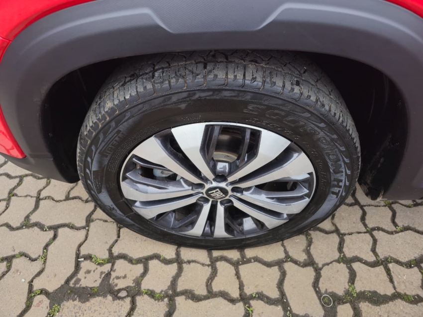 fiat toro 2.0 16v turbo diesel volcano 4wd at9 4p automatico 2025