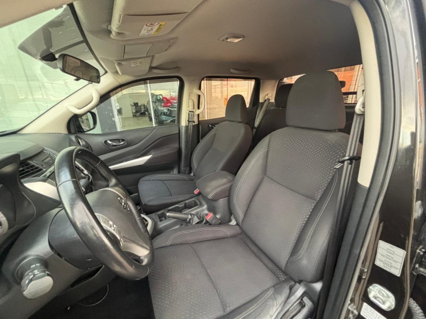 nissan frontier 2.3 16v turbo diesel attack cd 4x4 automatico 2.2 4p 2019