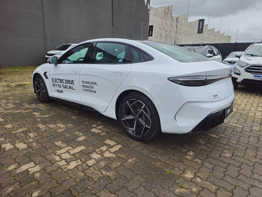 byd seal 82,5 kw eletrico awd 1.1 4p automatico 2025