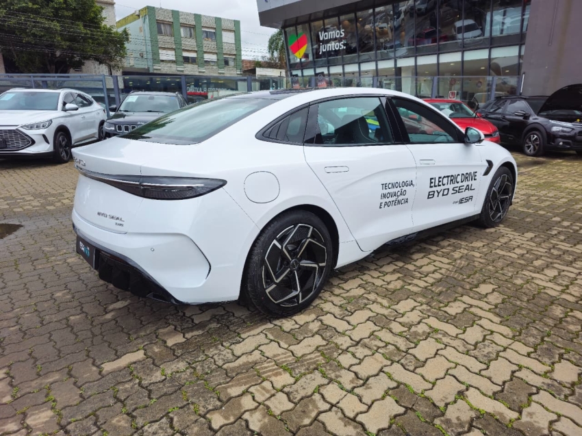 byd seal 82,5 kw eletrico awd 1.1 4p automatico 2025