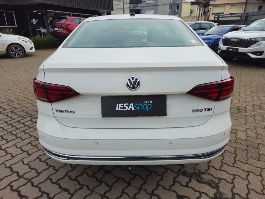 volkswagen virtus 1.0 200 tsi highline automatico flex 5p 2022