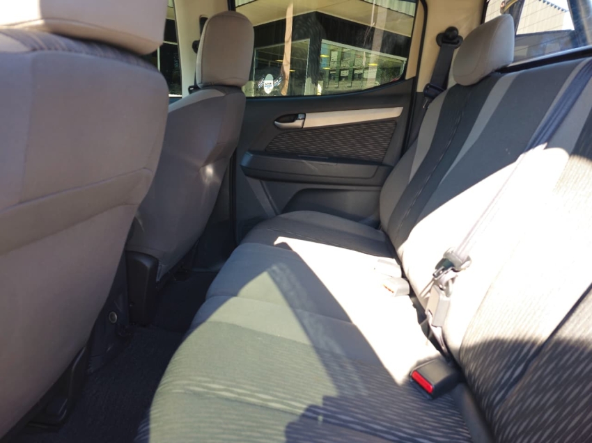 fiat toro 2.0 16v turbo diesel ultra 4wd at9 4p automatico 2022
