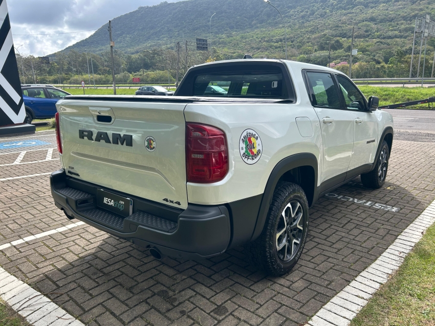 ram rampage 2.0 hurricane 4 turbo gasolina rebel 4x4 automatico 1.9 4p 2025