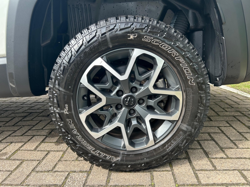 ram rampage 2.0 hurricane 4 turbo gasolina rebel 4x4 automatico 1.9 4p 2025