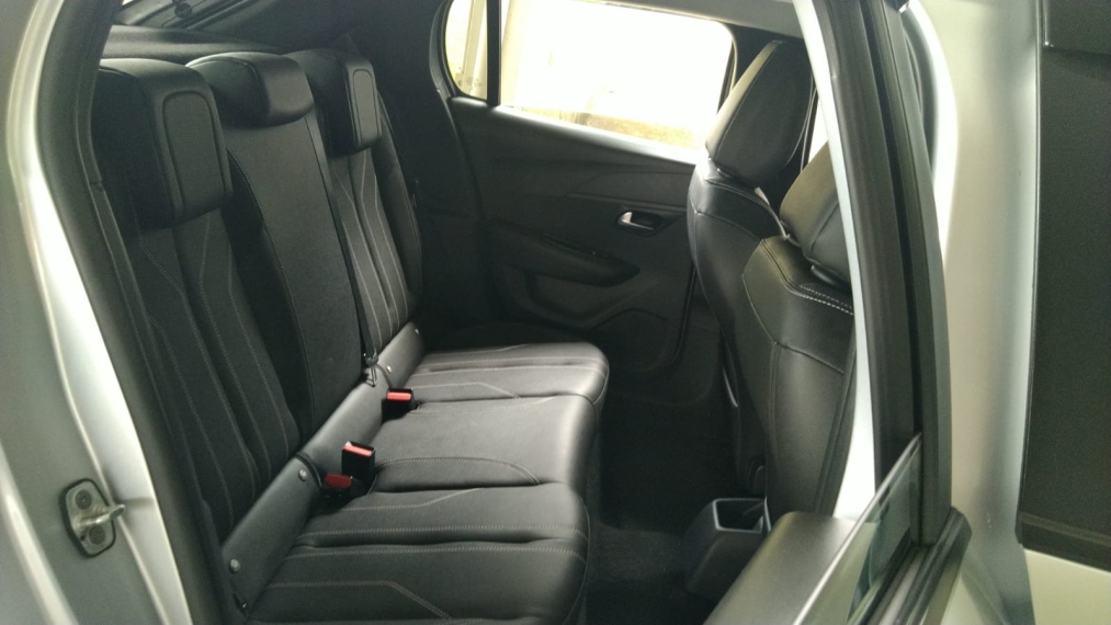 peugeot 208 1.6 16v flex allure at6 4p automatico 2022