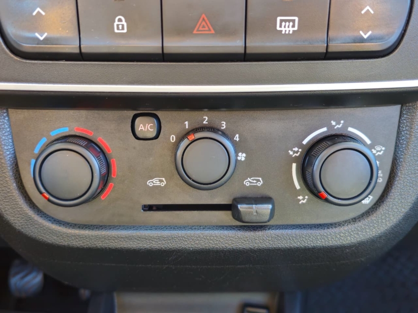 renault kwid 1.0 12v sce flex zen manual 4p 2018