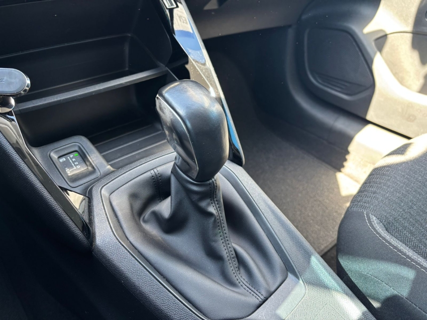 peugeot 208 1.0 turbo 200 flex allure cvt 4p automatico 2025