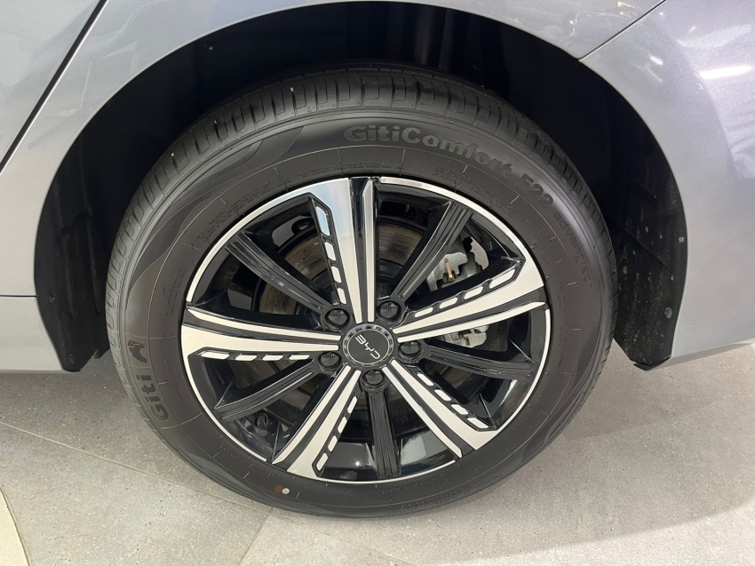 byd king 1.5 dm-i phev gs automatico 1.1 eletrico 4p 2025