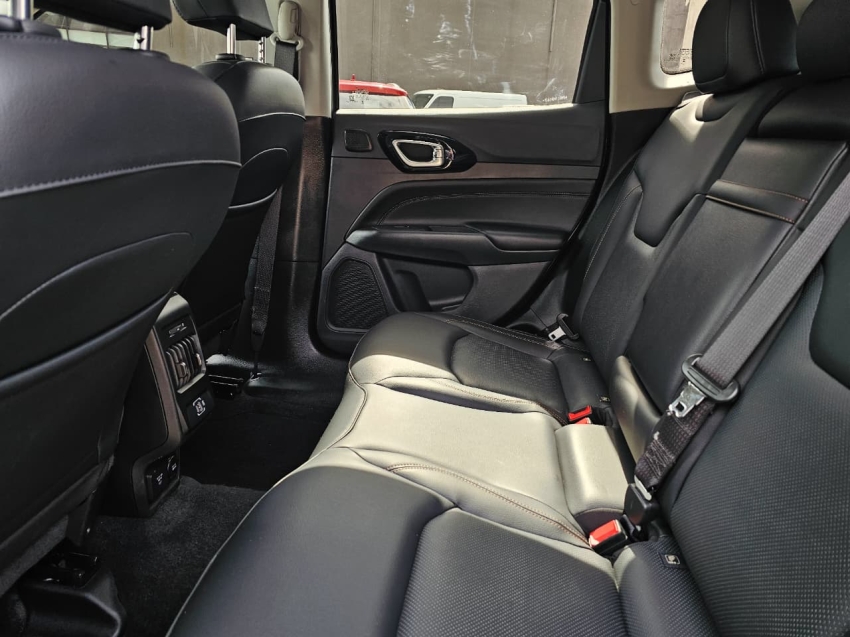 jeep compass 2.0 td350 turbo diesel limited at9 1.9 4p automatico 2023