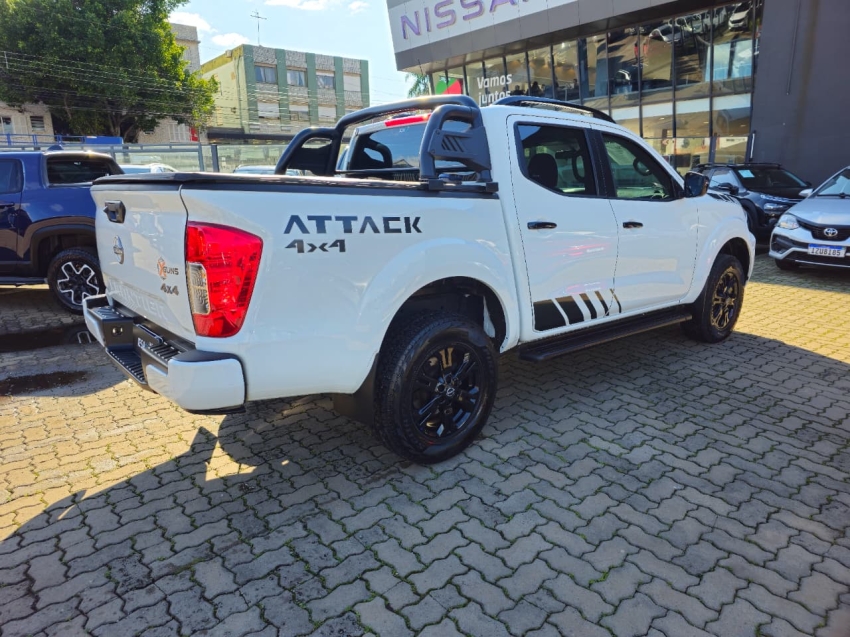 nissan frontier 2.3 16v turbo diesel attack cd 4x4 automatico 4p 2024