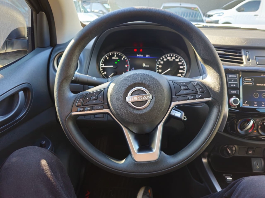 nissan frontier 2.3 16v turbo diesel attack cd 4x4 automatico 4p 2024