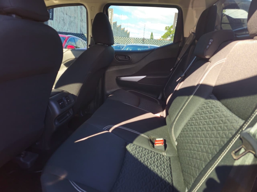 nissan frontier 2.3 16v turbo diesel attack cd 4x4 automatico 4p 2024