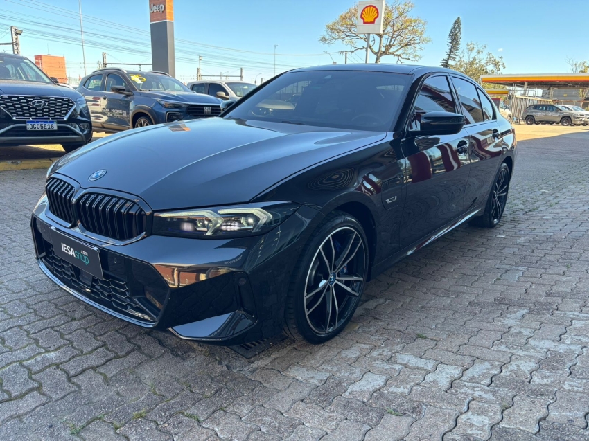 bmw 330e 2.0 16v turbo hibrido m sport automatico 4p 2024