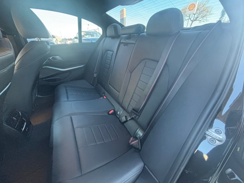 bmw 330e 2.0 16v turbo hibrido m sport automatico 4p 202414 bmw 330e 2.0 16v turbo hibrido m sport automatico 4p 202414