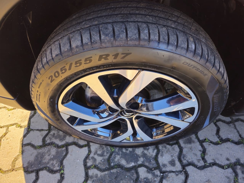 citroen c4 cactus 1.6 thp flex shine pack eat6 4p automatico 2022