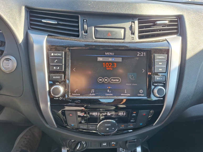 nissan frontier 2.3 16v turbo diesel platinum cd 4x4 automatico 2.2 4p 202512