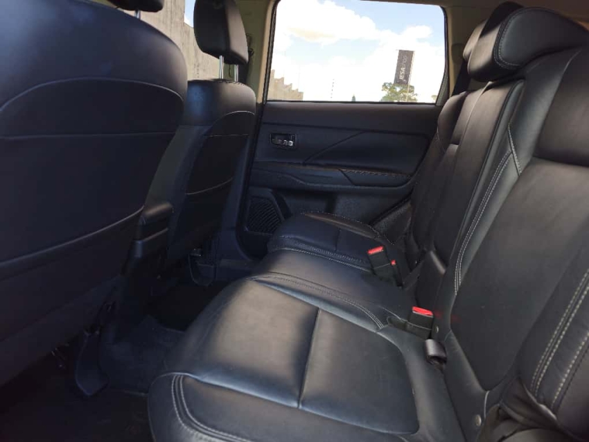 mitsubishi outlander 2.0 mivec gasolina hpe automatico 4p 2020