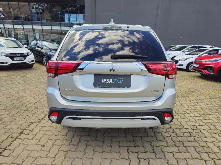 mitsubishi outlander 2.0 mivec gasolina hpe automatico 4p 2020