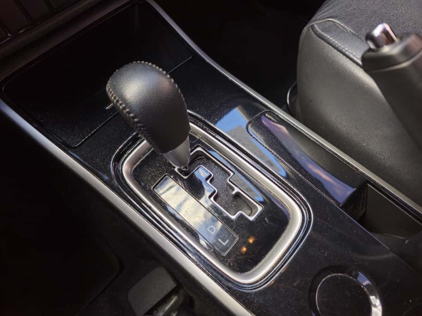 mitsubishi outlander 2.0 mivec gasolina hpe automatico 4p 2020
