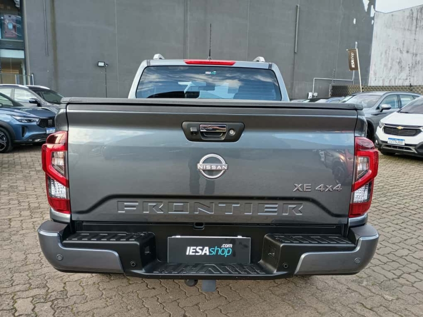 nissan frontier 2.3 16v turbo diesel xe cd 4x4 automatico 4p 2024