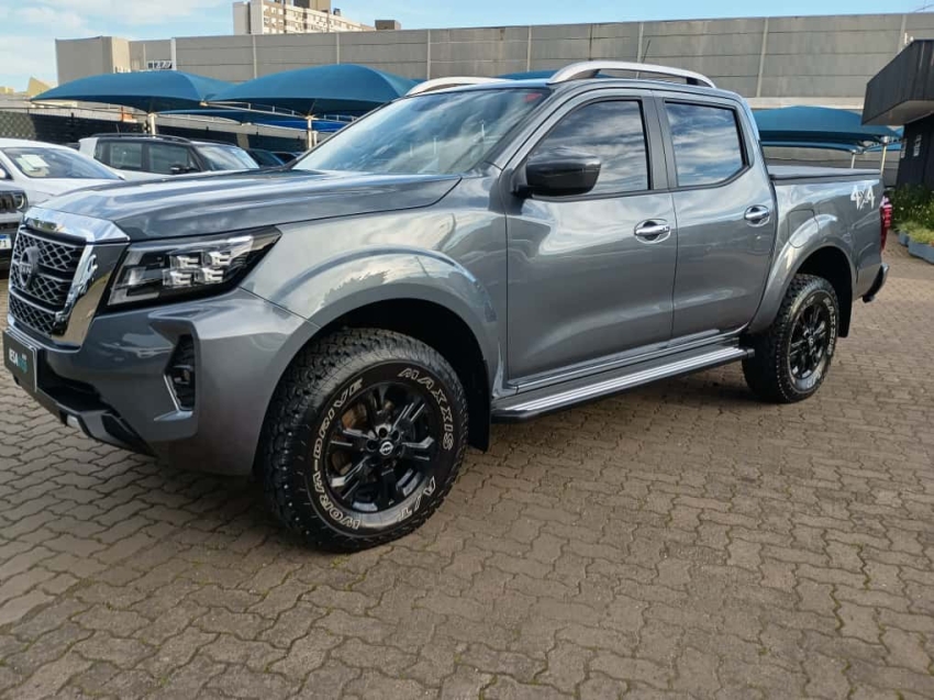 nissan frontier 2.3 16v turbo diesel xe cd 4x4 automatico 4p 2024