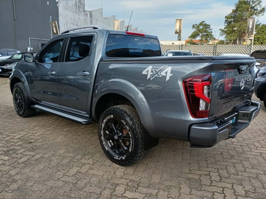 nissan frontier 2.3 16v turbo diesel xe cd 4x4 automatico 4p 2024