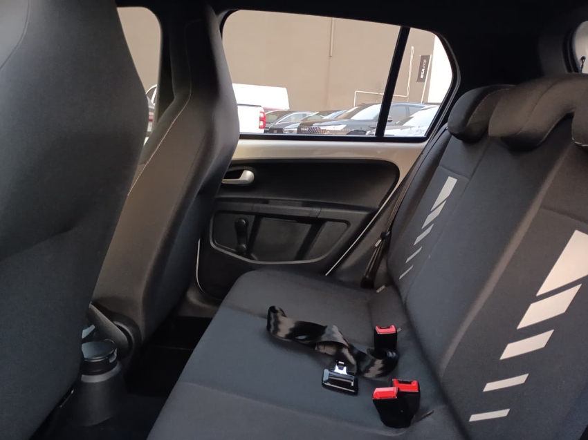 volkswagen up 1.0 mpi run 12v flex 4p manual automatico 2017