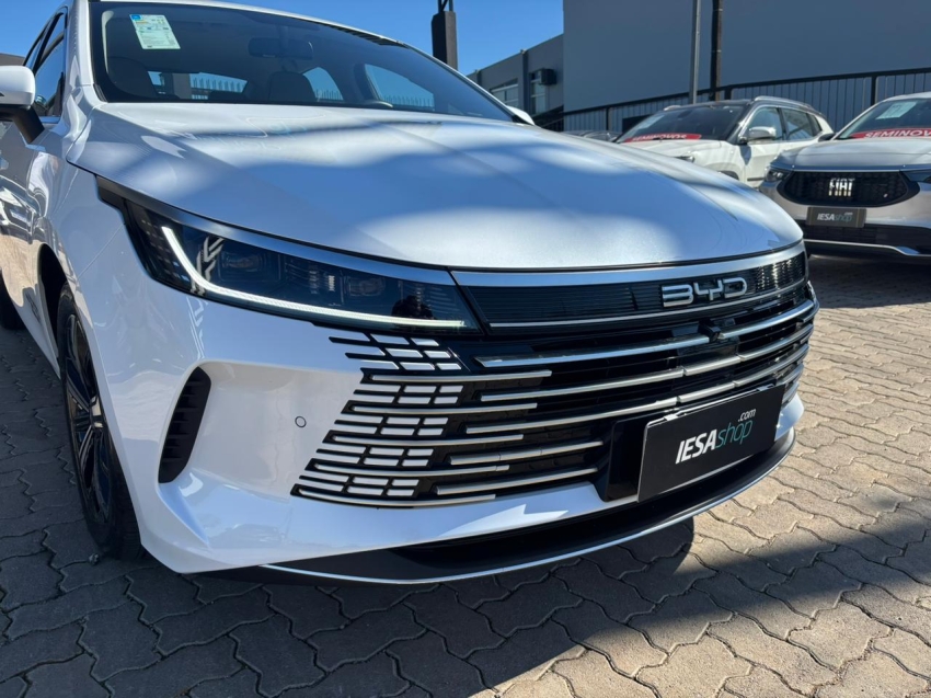 byd king 1.5 dm-i phev gl automatico 1.1 eletrico 4p 2025