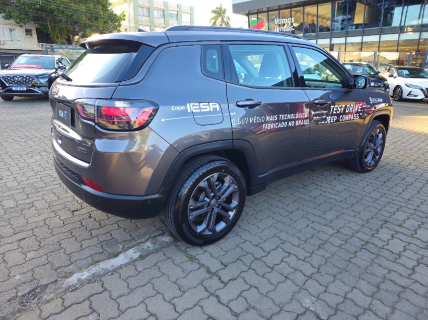 jeep compass 1.3 t270 turbo flex longitude at6 4p automatico 2025