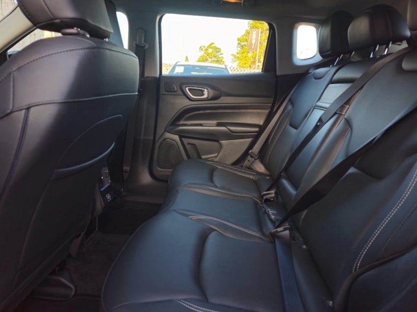 jeep compass 1.3 t270 turbo flex longitude at6 4p automatico 2025